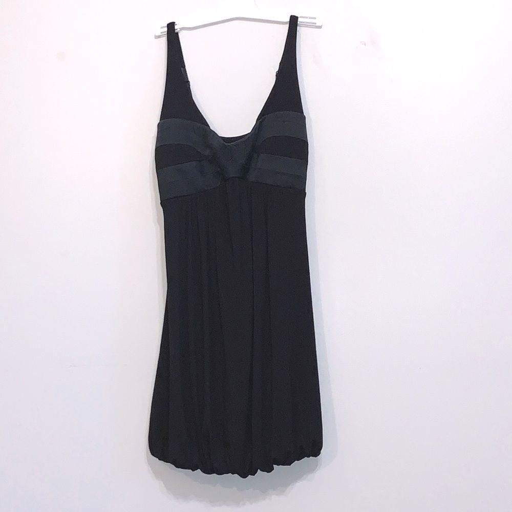 BEBE Women’s Black Silk Sleeveless Bubble Hemline Cocktail Mini Dress XS USA